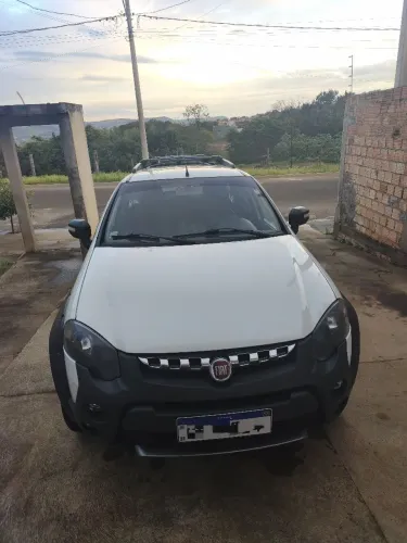 Fiat Palio Weekend Adventure Locker 1.8 Flex 2018