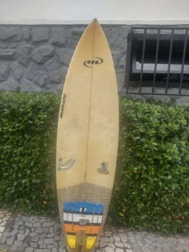 Mahalo 5'11 e 27 litros