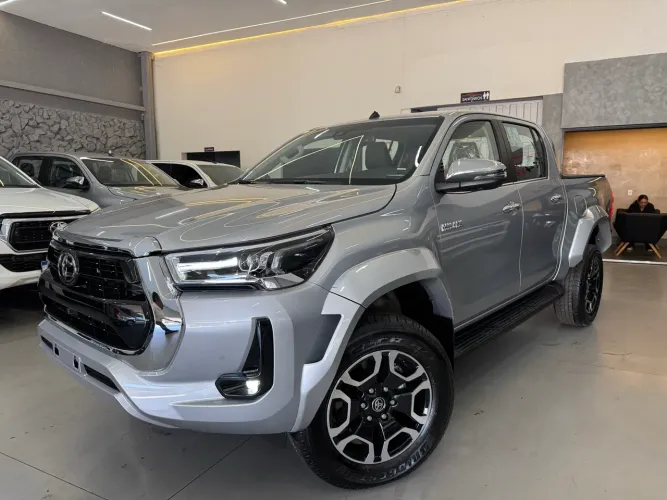 Toyota Hilux CD SRX Plus 4X4 2.8 TDI Die. Aut. 2026