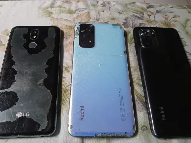 03 celulares para concertos . Troco por um bom