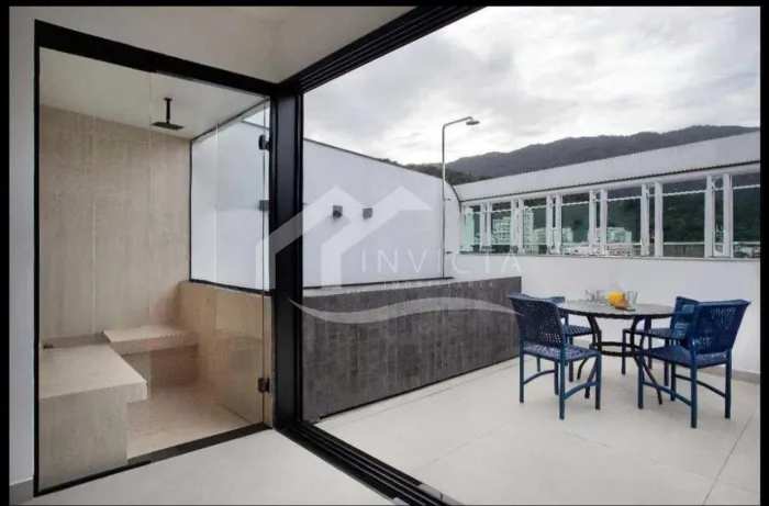 Cobertura à venda no Leblon com 2 quartos e 141m²! Espaço, conforto e localização privileg
