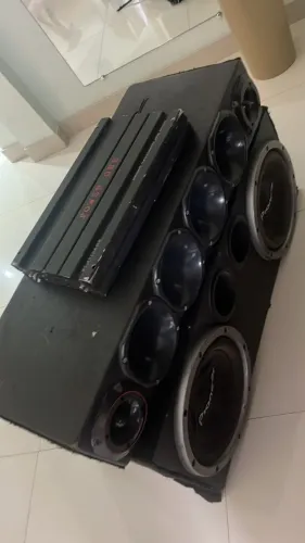 caixa de som automotivo