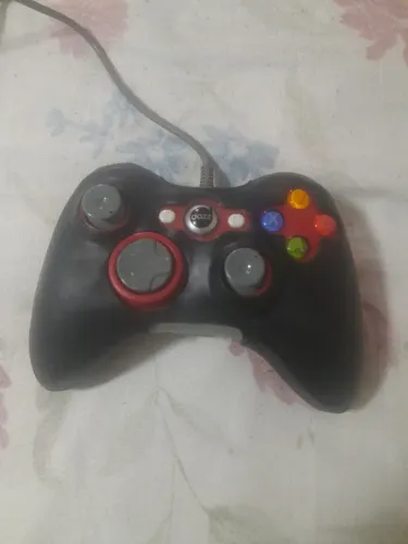 Controle Xbox 360 com defeito