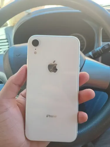 Iphone XR branco 64gb
