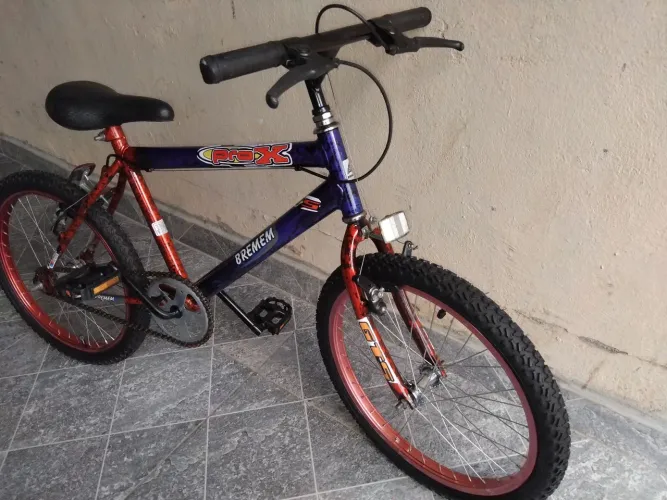 Bicicleta aro 20 vendo ou troco por outra de menor valor passamos cartão puenes bom 