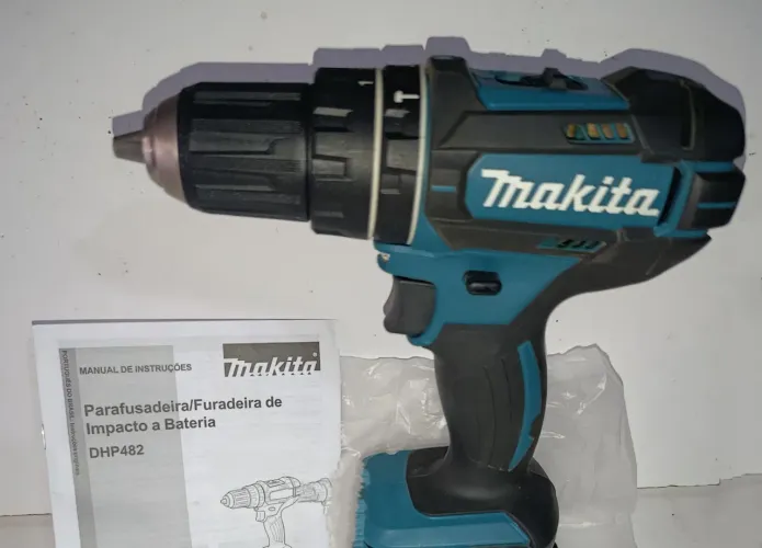 Parafusadeira de impacto - Makita 18v - SEM BATERIA