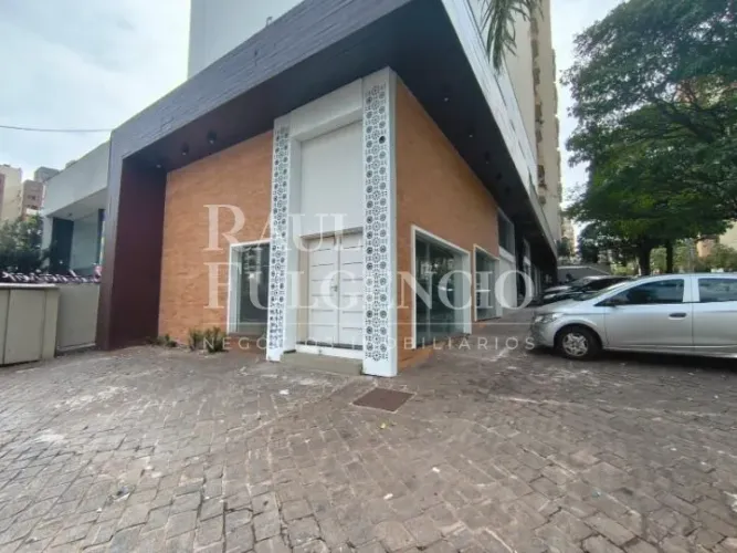 Loja de esquina no centro de Londrina