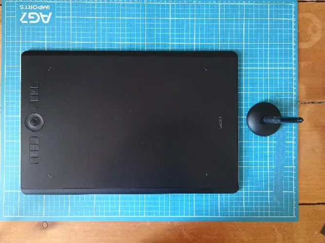 Mesa digitalizadora Wacom Intuos Pro L - PTH860