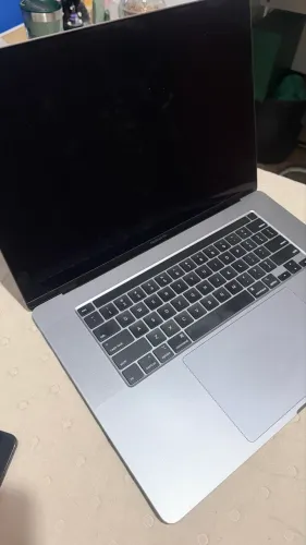 MacBook Pro 2019 16polegadas