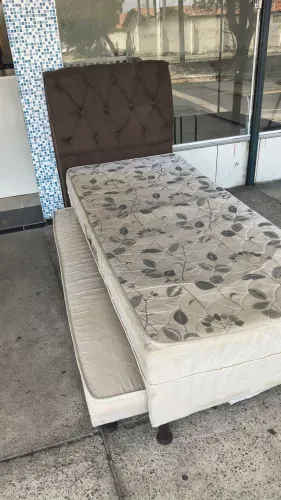 Cama box solteiro com cama auxiliar