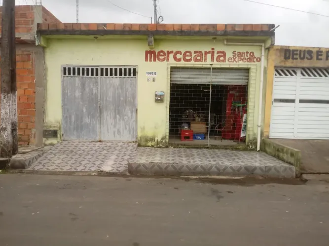 Casa na av. A33 Albano franco
