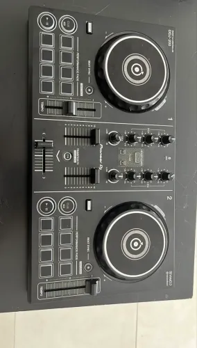 Controladora Pionner DDJ 200