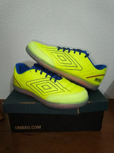 Chuteira Profissional Umbro Br Futsal