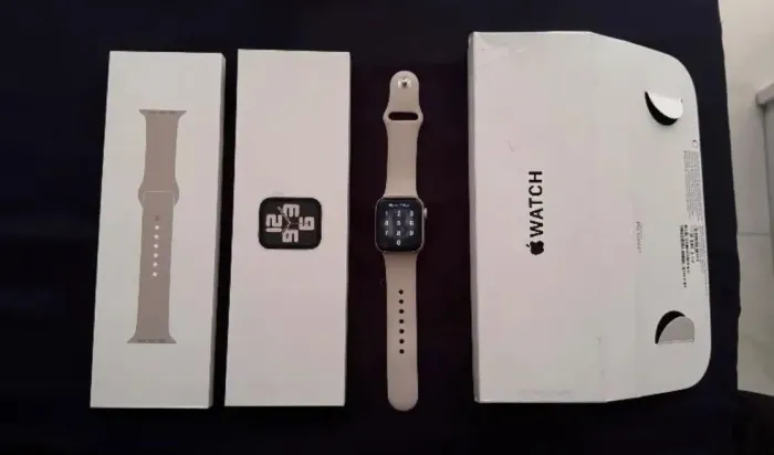 Apple Watch Se Gps + Cellular - Caixa Estelar De Alumínio 40 Mm - Pulseira Esportiva Estel