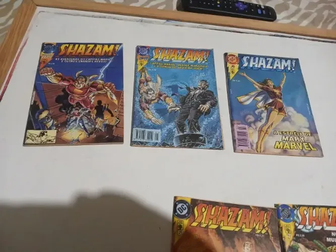 SHAZAM - COLEÇÃO COMPLETA EM 13 VOLUMES