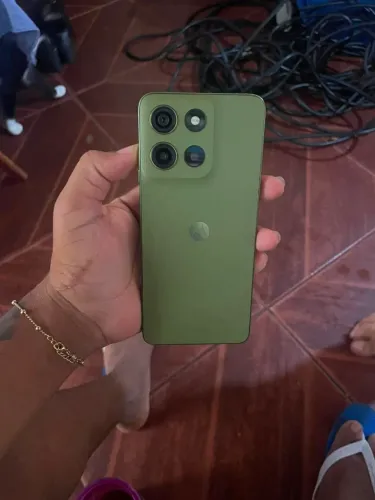 Celular moto g 15 256gb muito bom pouco tempo de uso