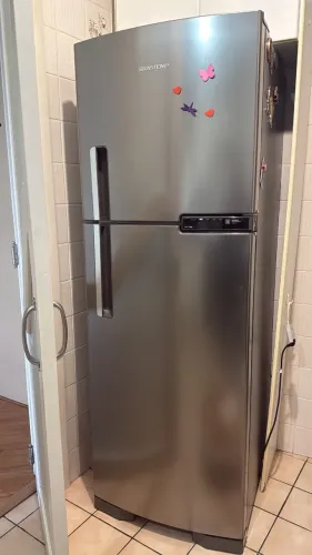 Geladeira 375L