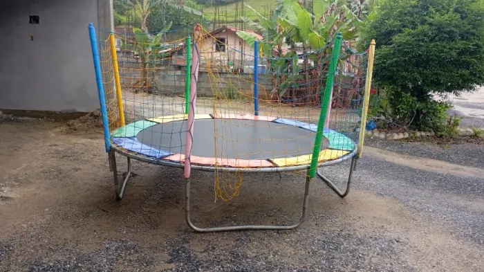 Cama elástica R$ 500,00