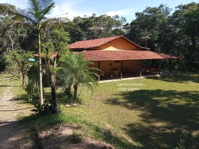 Lindo e Completo SITIO Esmeraldas com acesso ao Rio Paraopeba