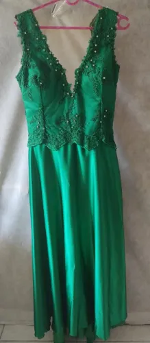 Vestido de Festa Longo Verde Esmeralda (Madrinha / Formatura) - Tam 42