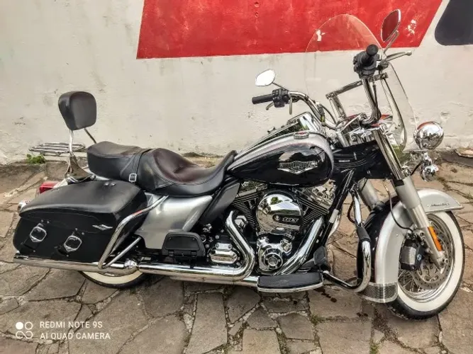HARLEY-DAVIDSON ROAD KING CLASSIC 2014/2015