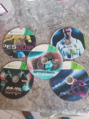 Vendo 27 CD de EX BOX. EM PERFEITO ESTADO EM AGUAS LINDAS. VALOR 5 POR UNIDADE