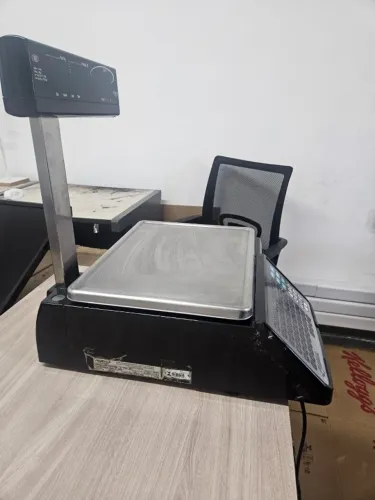 Balança Etiquetadora Filizola Platina com Impressora