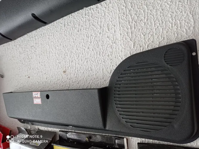 Porta objetos para Uno 2 e 4 portas instalada no seu carro