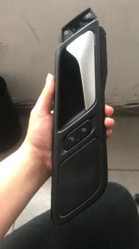 Jetta 2014 puxador dianteiro lado direito completo