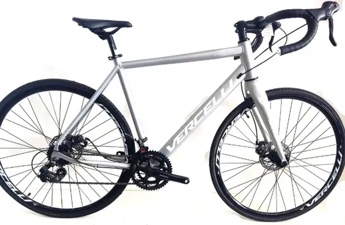 Bicicleta Speed ou Gravel 700 Vercelli Austin Grupo Shimano Freio à Disco 9651