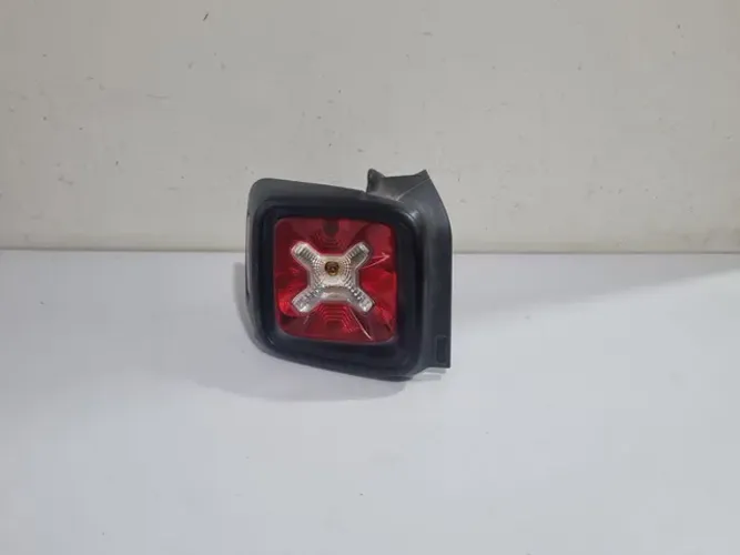 Lanterna esquerda Renegade 2015/2016/2017/2018/2019/2020/2021