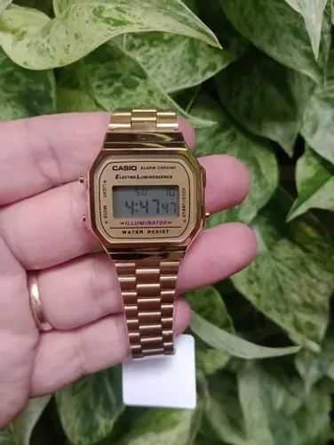 Relógio Casio dourado primeira linha.