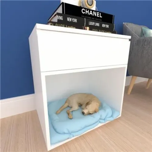 Mesinha de cabeceira com gavetas