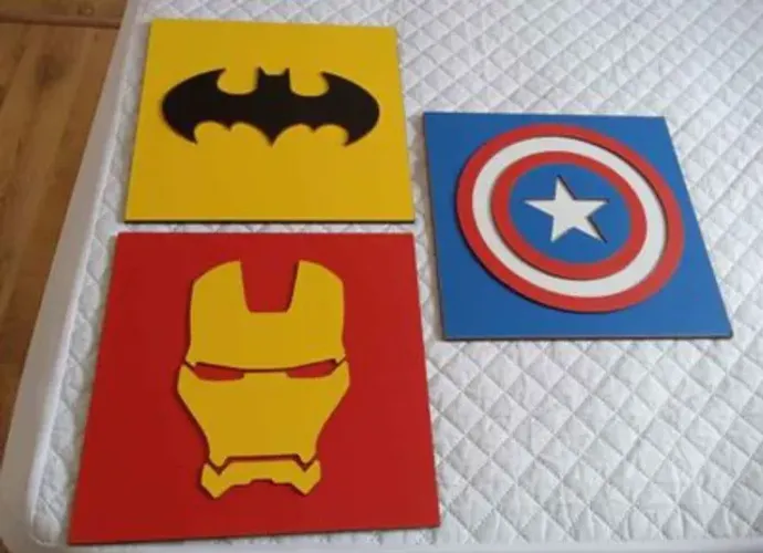 Vendendo estes 3 Quadros da Marvel