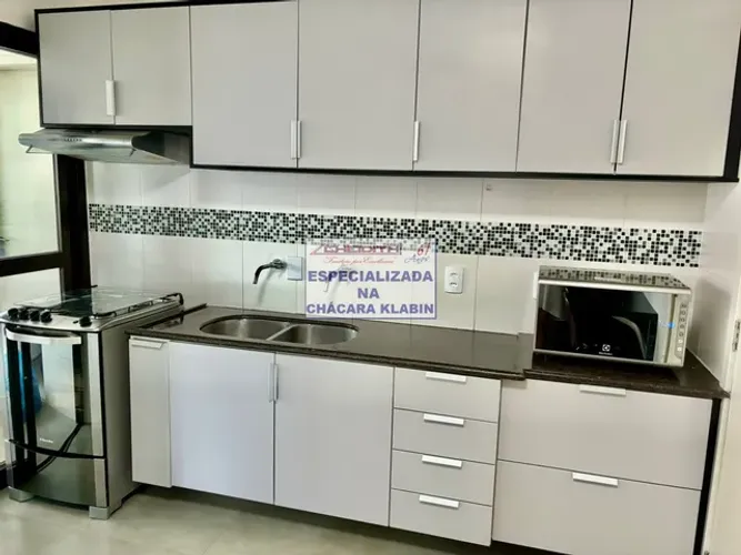 Apartamento para venda tem 106 metros quadrados com 2 quartos