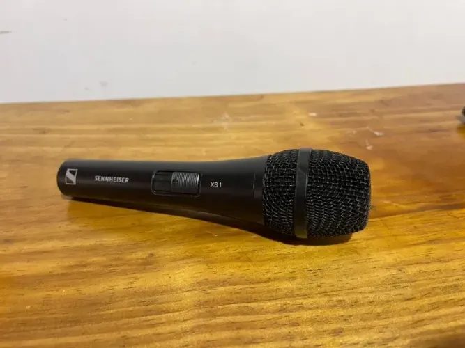 Microfone de Mão Sennheiser Xs1 Profissional