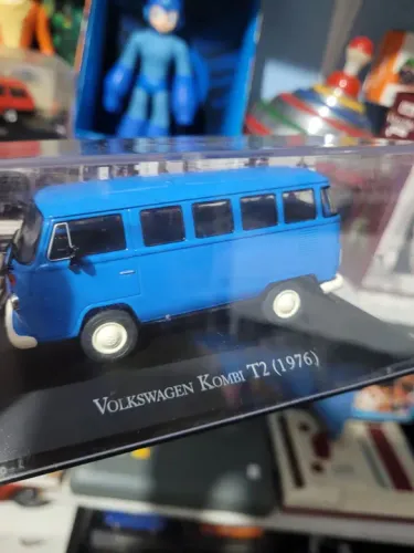 Volkswagen Kombi T2 (1976) -1/43 Miniatura Colecionável