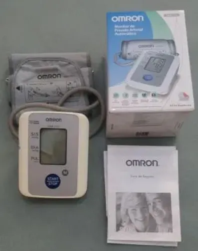 Monitor de Pressão Arterial Automático " Omron HEM 7113 "