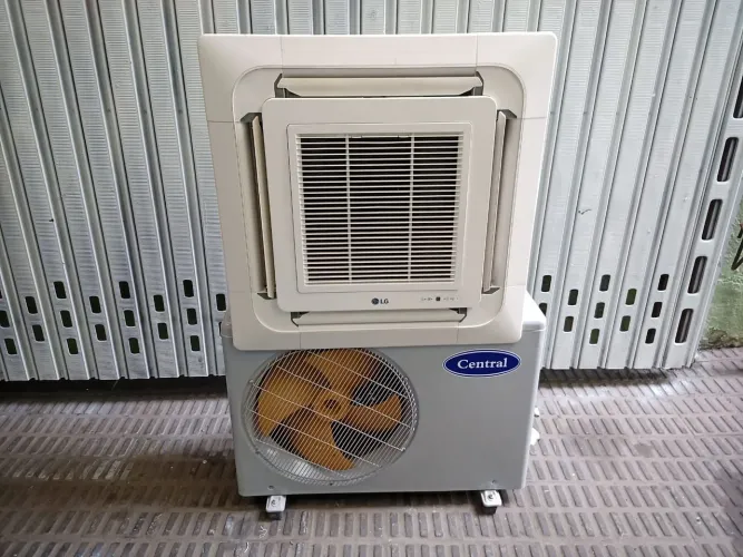 LG 18.000 BTUs 220v com garantia