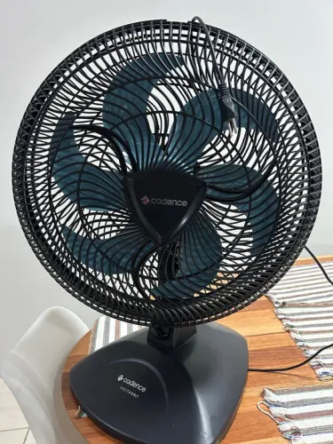 Ventilador 6 Pás Eros Turbo Preto E Azul Cadence 110v