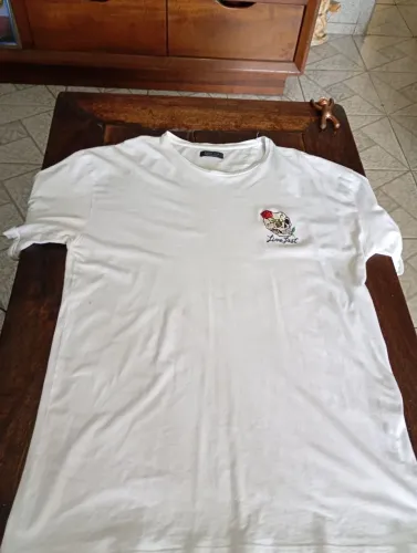 Camiseta ZARA G. Ótimo estado