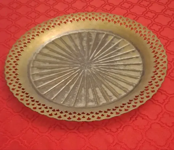 Peça decorativa em bronze e latão 