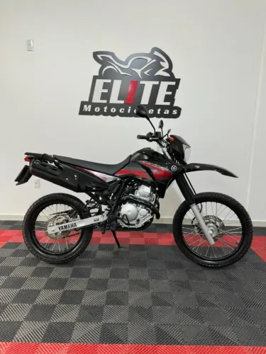 XTZ 250 Lander 2013 Preta