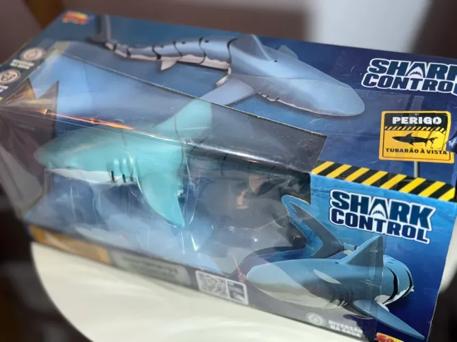Tubarão Shark Control Com Controle Remoto - Zoop Toys