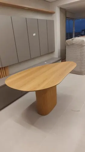 Mesa de Jantar Orgânica
