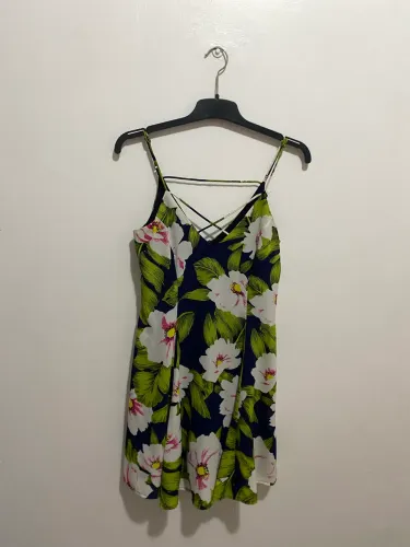 Vestido florido- Forever 21 - Tamanho P 