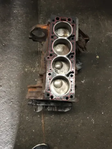 Motor Astra