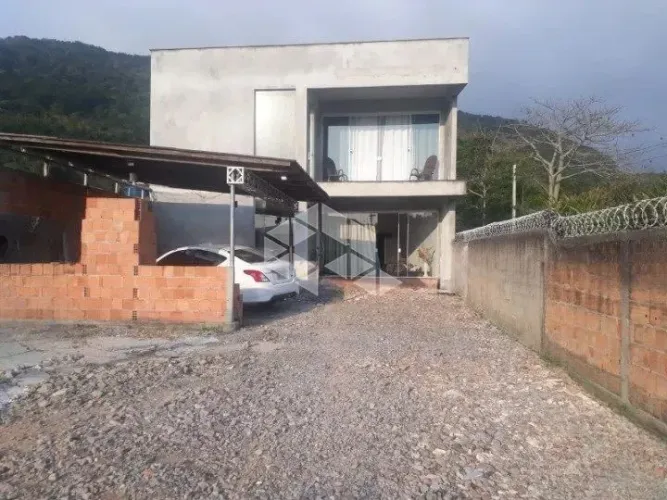 Casa com 2 dormitórios no bairro Vargem Grande em Florianópolis/SC
