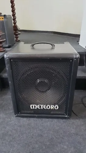 Amplificador de baixo. Meteoro special line QX200