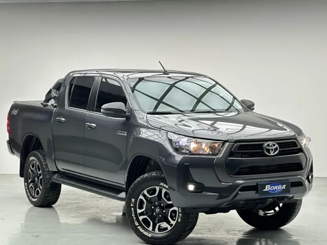 Toyota Hilux CD SR 4X4 2.8 TDI Diesel Aut. 2025